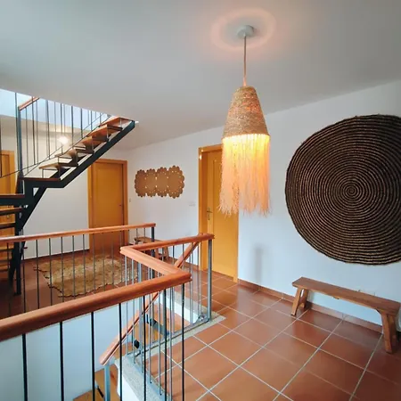 Alloggio per agriturismo Casa Dos Cotos. Castro Laboreiro