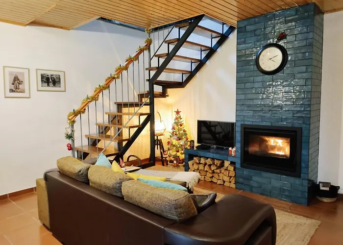 مزرعة للإقامة Casa Dos Cotos. *