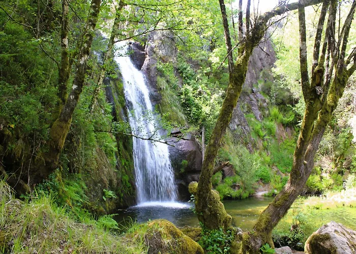 Casa Dos Cotos. كاسترو لابورايرو