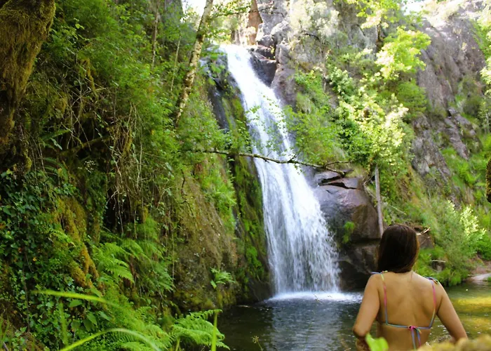 Casa Dos Cotos. Каштру-Лаборейру