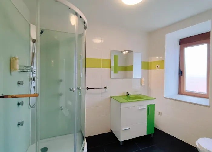 Casa Dos Cotos. مزرعة للإقامة كاسترو لابورايرو